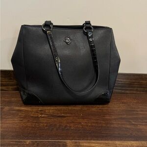 Chic Black Tote Bag with Croc-Embossed Accents